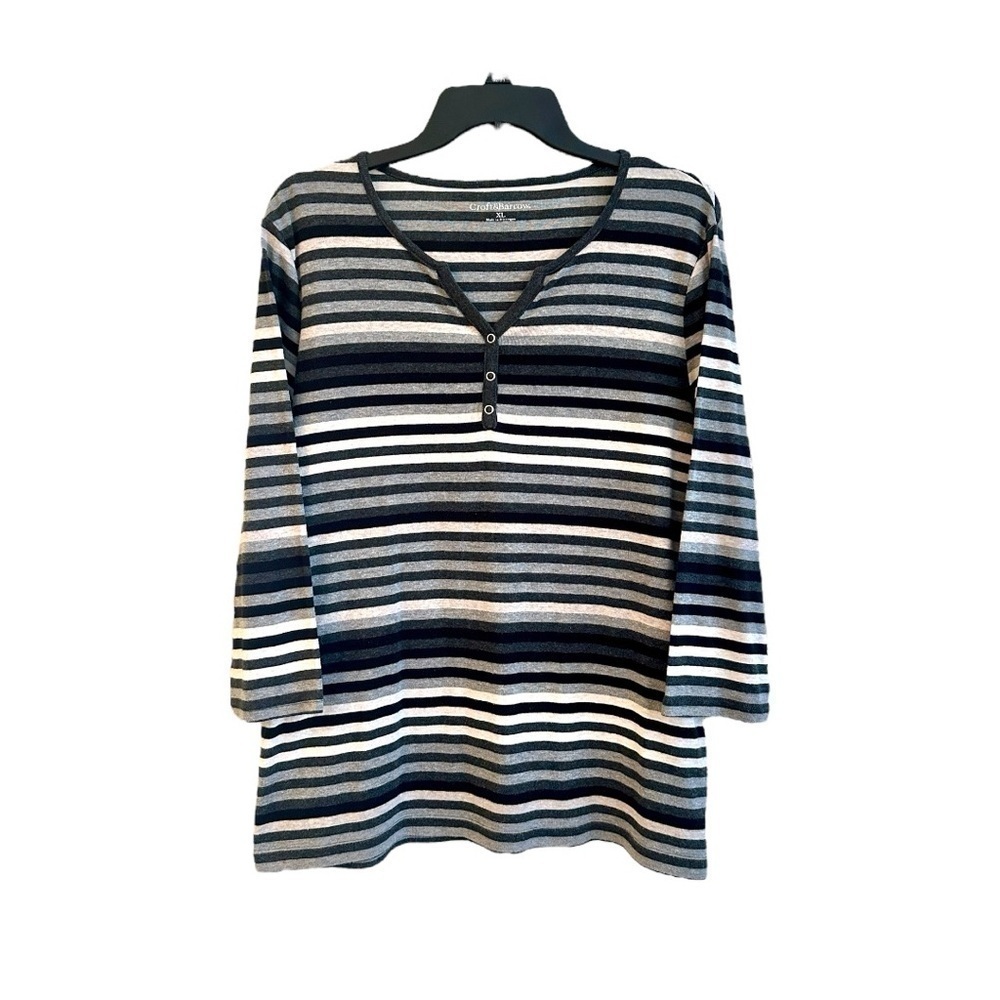 CROFT&BARROW, STRIPE PULLOVER TOP. GREY, BLACK & CREAM STRIPES. SIZE XL